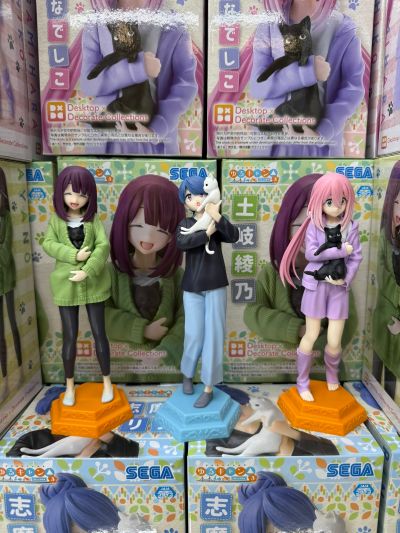 摇曳露营第三季  Desktop×Decorate Collections “志摩凛”