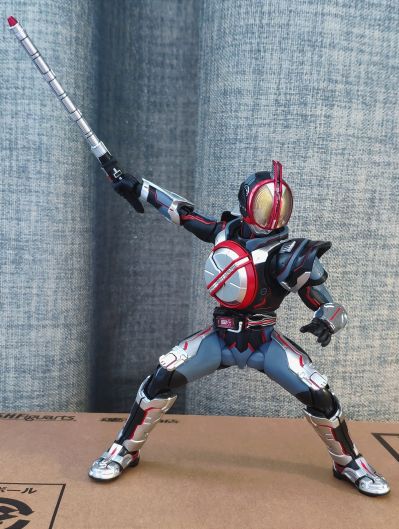 S.H.Figuarts 假面骑士555 机动摩托人