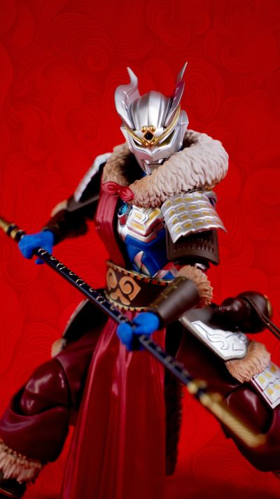S.H.Figuarts  悟空战袍·赛罗奥特曼
