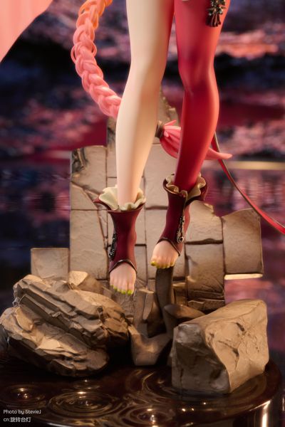 小魅魔 牙牙子