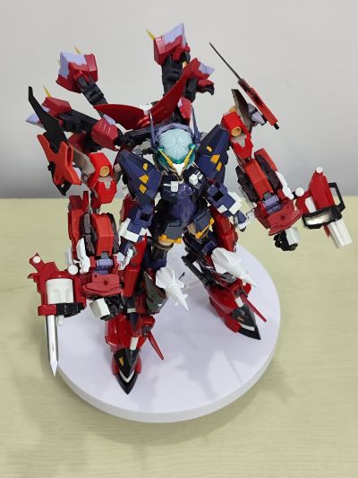 机甲少女 魔鹫