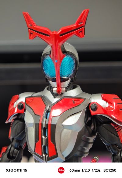 S.H.Figuarts（真骨雕制法）假面骑士甲斗王 超越形态 真骨雕制法10周年纪念版