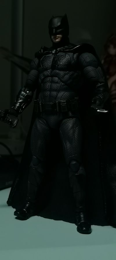 MAFEX 编号222  蝙蝠侠（正义联盟：扎克·施奈德版）
