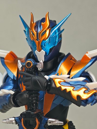 S.H.Figuarts 假面骑士创骑 假面骑士克罗兹