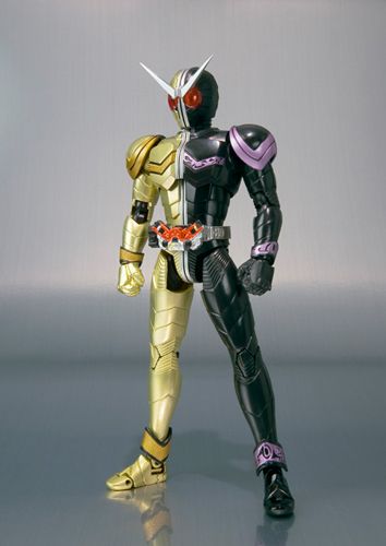 S.H.Figuarts 假面骑士双骑 月神王牌形态与月神金属形态