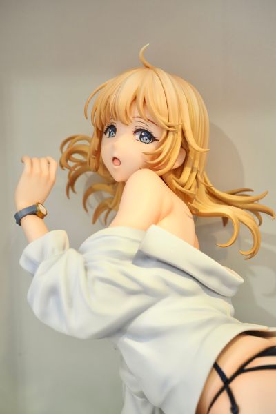 莉莎