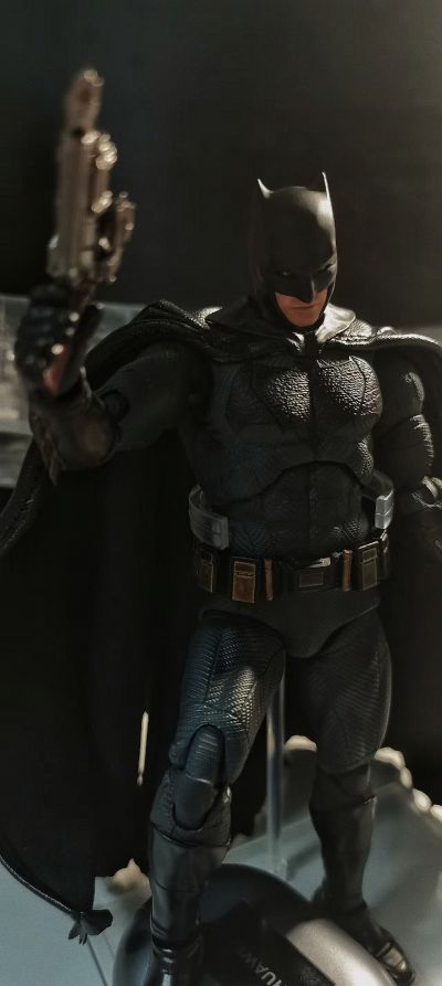 MAFEX 编号222  蝙蝠侠（正义联盟：扎克·施奈德版）
