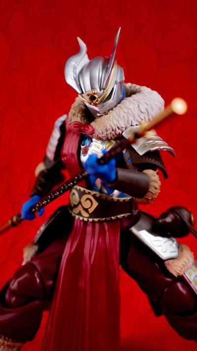 S.H.Figuarts  悟空战袍·赛罗奥特曼