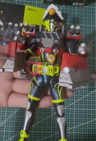 S.H.Figuarts 假面骑士：艾克赛德 假面骑士射手 模拟玩家 等级50