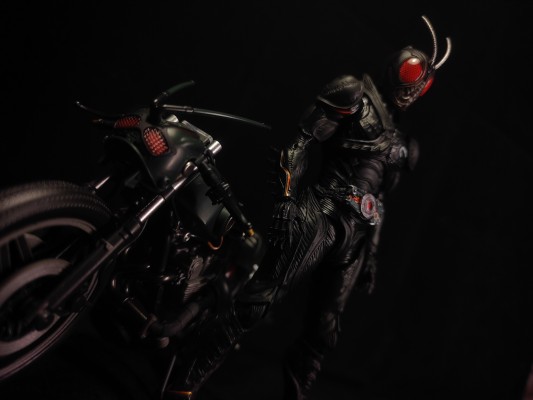 S.H.Figuarts 假面骑士暗日（BLACK SUN ） 南光太郎