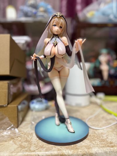 圣女艾蕾娜