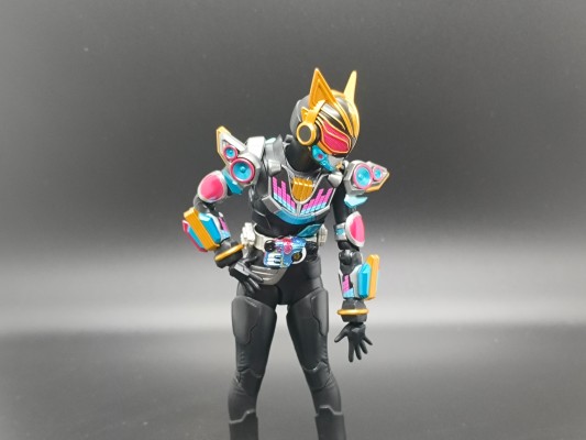 S.H.Figuarts   假面骑士娜猫 节拍形态