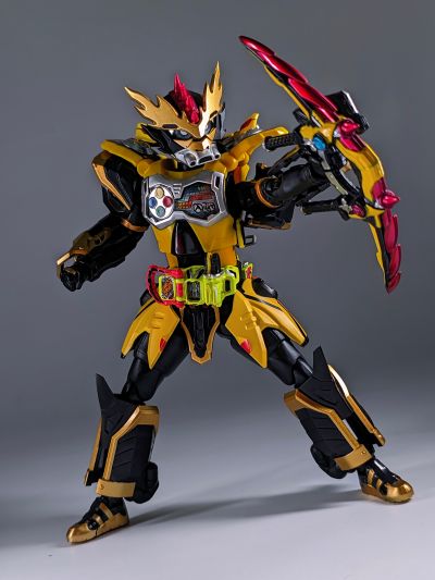 S.H.Figuarts 假面骑士：艾克赛德 假面骑士狂飙 剑斗摩托玩家 等级3