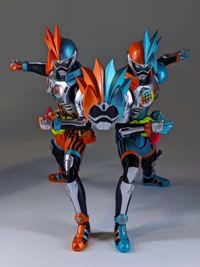 S.H.Figuarts  假面骑士艾克赛德 假面骑士艾克赛德 双人动作玩家 等级20 左右套装
