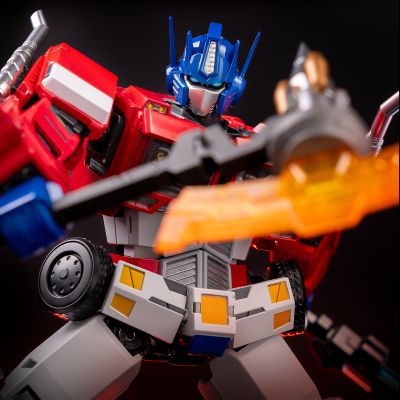 COMBOT 擎天柱