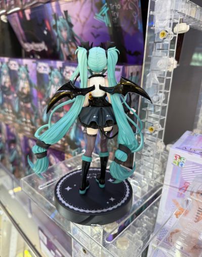 初音未来联名小浣熊拉斯卡尔 Trio-Try-iT玩具人偶-恶魔款-