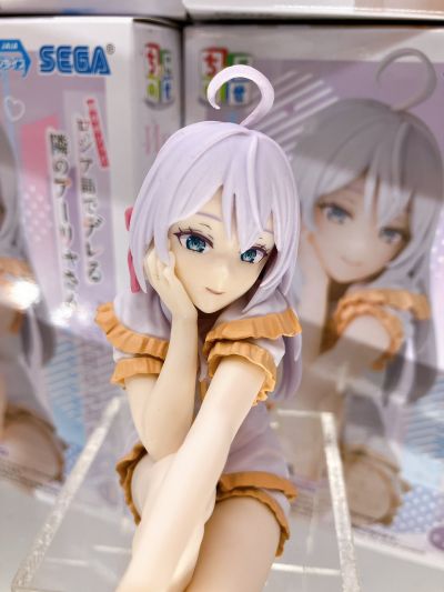 不时用俄语小声说真心话的邻桌艾莉同学 动画版 小坐系列奖品人偶“艾莉”睡衣款
