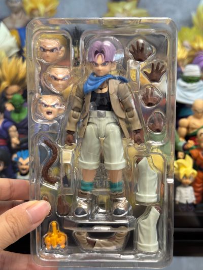 S.H.Figuarts 特兰克斯-龙珠GT-