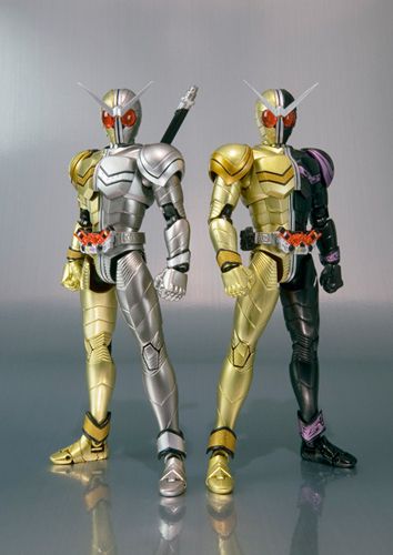 S.H.Figuarts 假面骑士双骑 月神王牌形态与月神金属形态