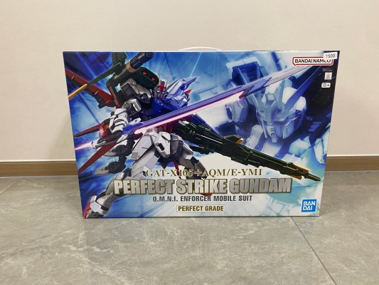 MG 1/100 灵格斯（机动战士高达 逆袭的夏亚版）