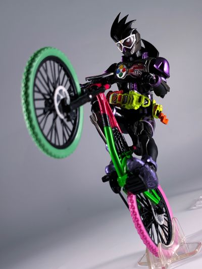 S.H.Figuarts 假面骑士：艾克赛德  高手运动自行车