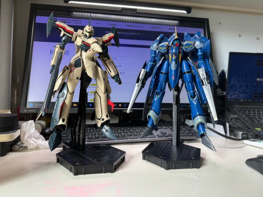 DX超合金 超时空要塞PLUS YF-21（卡尔德·哥文·波文专用机）