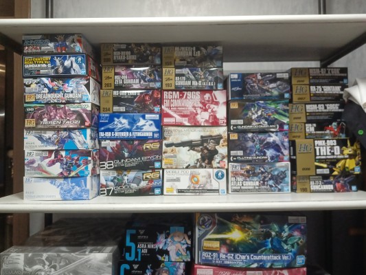 MG 1/100 灵格斯（机动战士高达 逆袭的夏亚版）