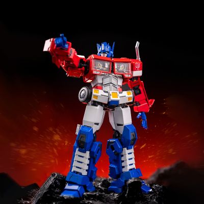 COMBOT 擎天柱