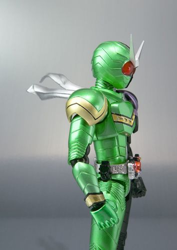 S.H.Figuarts 假面骑士双骑 疾风王牌形态