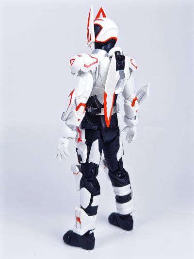 S.H.Figuarts 假面骑士极狐 推进器形态三代