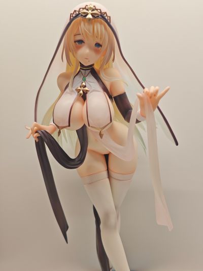 圣女艾蕾娜