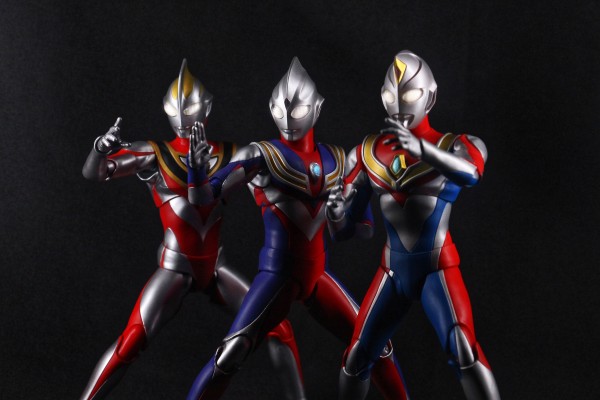 S.H.Figuarts（真骨雕制法） 盖亚奥特曼（V2型）
