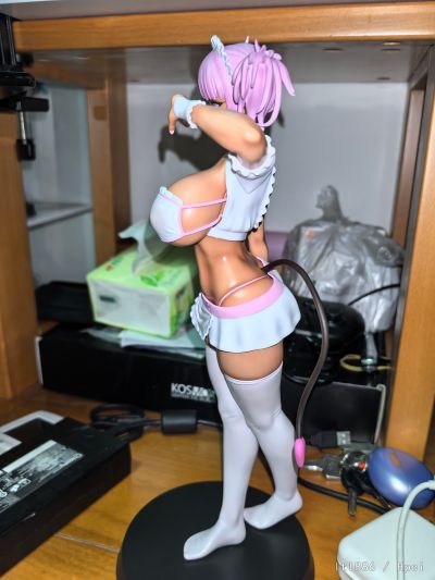 黑色辣妹女仆淫魔要吃掉主人了 可可亚 粉色版