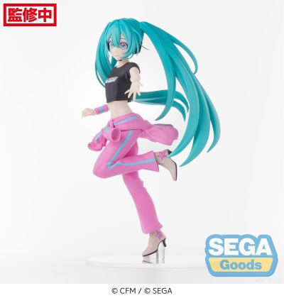 初音未来联名时尚魔女拉芙与贝莉 Desktop×Decorate Collections“初音未来”贝莉衣装款