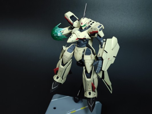 HG 超时空要塞PLUS YF-19