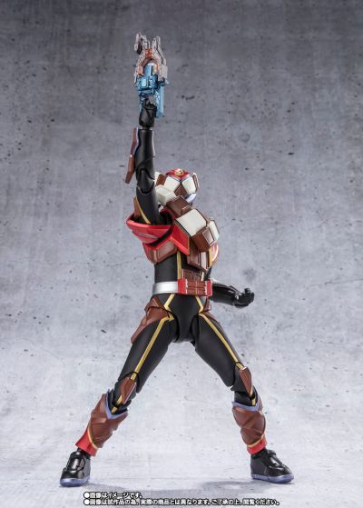 S.H.Figuarts  假面骑士瓦伦 巧克咚形态