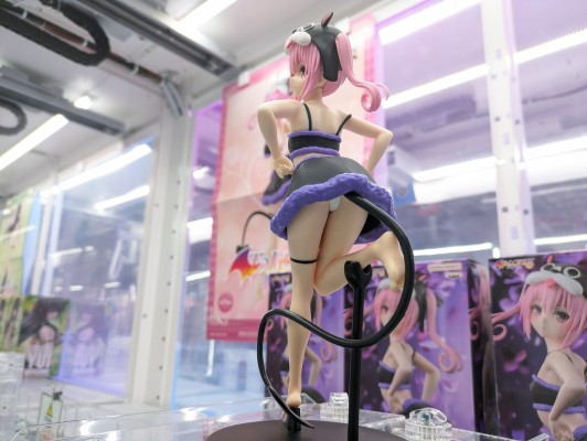 出包王女DARKNESS 独特魅力 娜娜·阿丝达·戴比路克