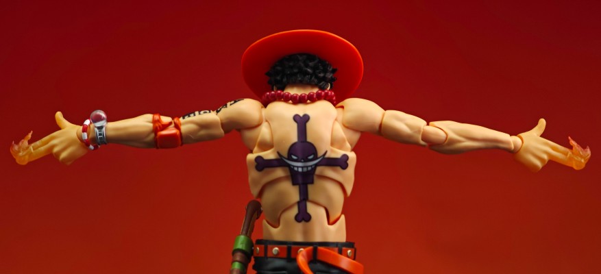 S.H.Figuarts 波特夹斯·D·艾斯 -火拳-