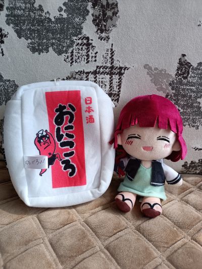 孤独摇滚！手掌型玩偶 广井菊理 附Onikoro清酒随身包／后藤偶 附吉米亨随身包／伊地知星歌 附STARRY随身包／音响师 附STARRY随身包