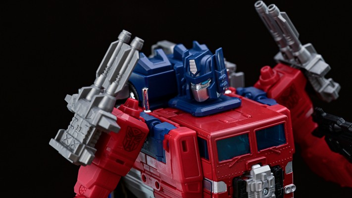 变形金刚大师级 合体系列 MPG-09 超级仁莱