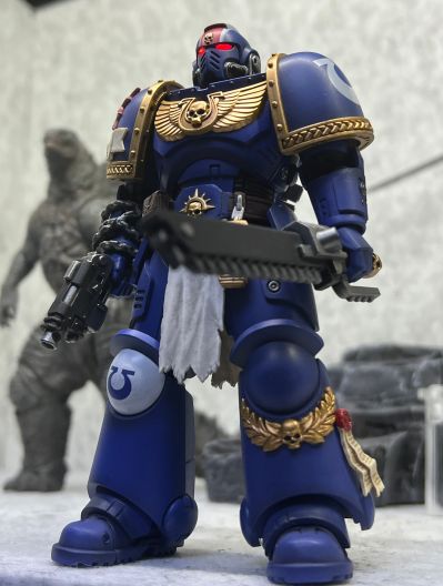 战锤40000：星际战士 极限战士 副官泰图斯