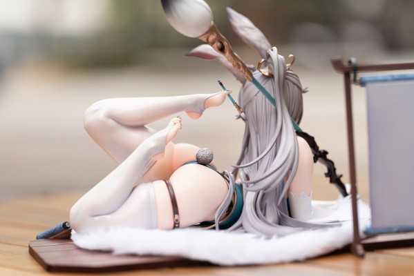 镜月