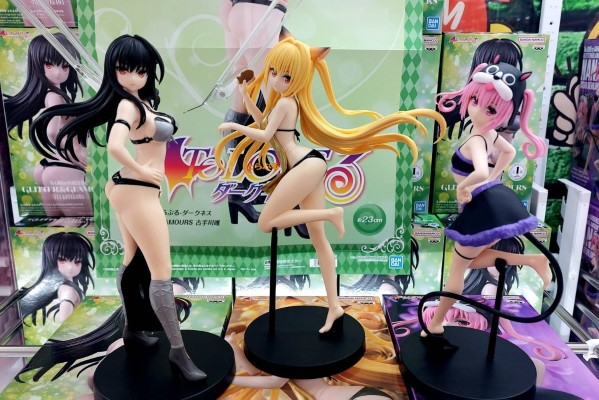 出包王女DARKNESS 独特魅力 娜娜·阿丝达·戴比路克