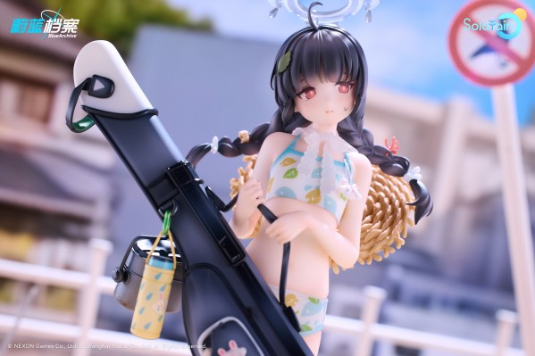 蔚蓝档案 霞泽美游（泳装）