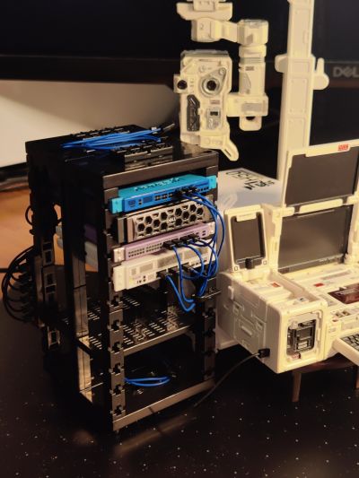 万能匣系列 流浪地球2 550C 与 550W