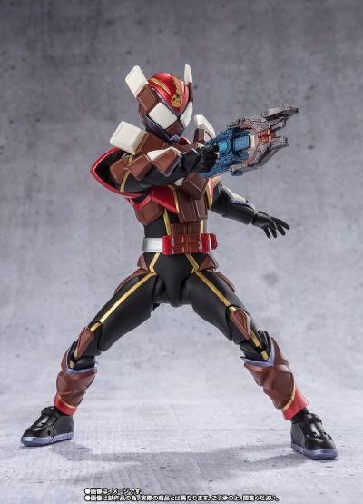S.H.Figuarts  假面骑士瓦伦 巧克咚形态