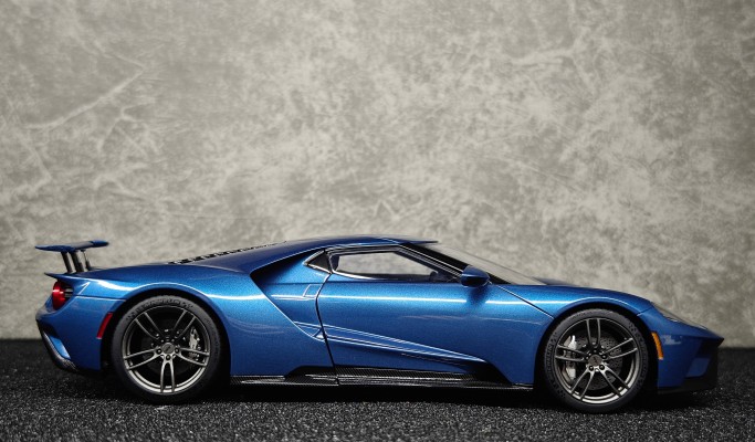 1/18 福特 GT 2017 白色