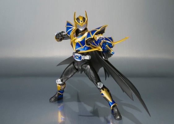 S.H.Figuarts  假面骑士夜骑生存形态