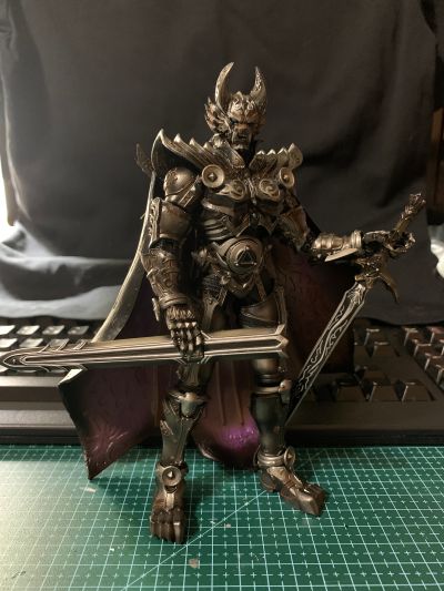 变形金刚大师级 MP-59 犀牛勇士