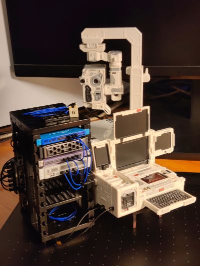 万能匣系列 流浪地球2 550C 与 550W